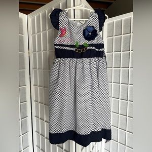 Girls Dress size 6 Navy blue polka dots.